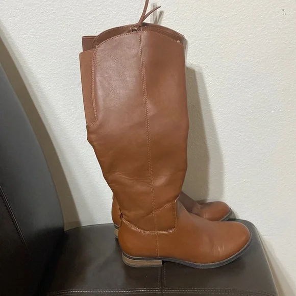 Universal Thred Women’s Knee High Boots. Size 7 - Picture 1 of 7